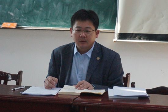 化工与化学学院召开党委会传达学校有关精神